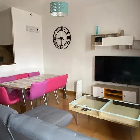 Apartmán Appartement spacieux à Lézignan-Corbières de 75 m²