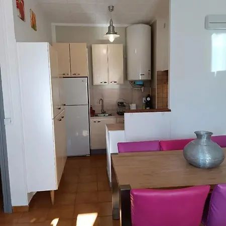 Spacieux A De 75 M² アパート