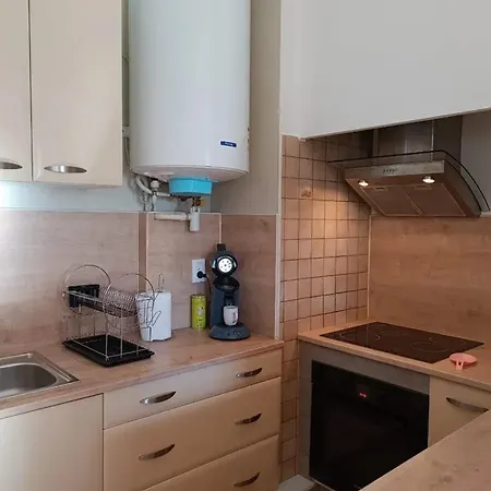 Appartement Spacieux A Lezignan-Corbieres De 75 M² *
