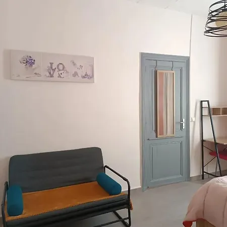 Spacieux A De 75 M² アパート *